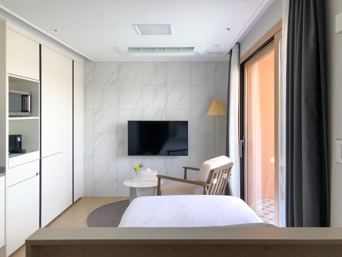 Urbanstay Jeju Airport Εξωτερικό φωτογραφία